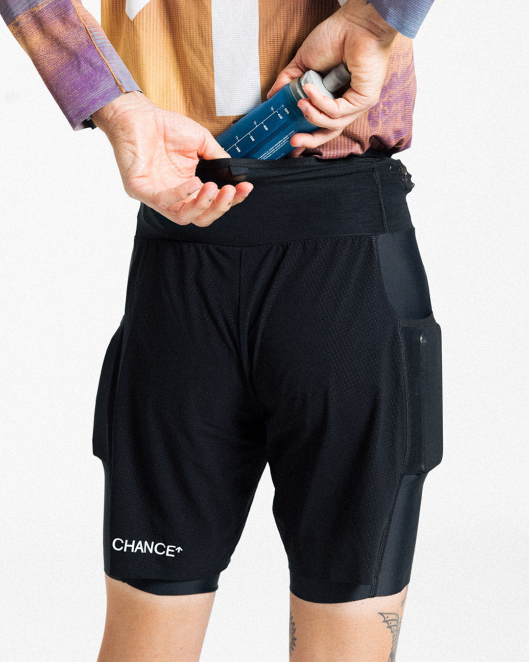 【美品】CHANCE チャンス AROW ULTRA SHORT タイツ L 黒 Chance AROW Ultra Short v.3 Black | BounceLess Running